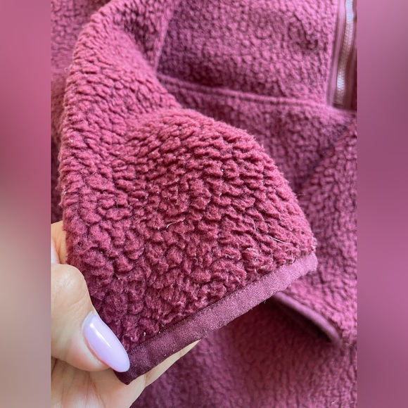 💢SOLD💢 EUC Patagonia Women’s retro pile Fleece marsupial pullover L - Picture 5 of 6